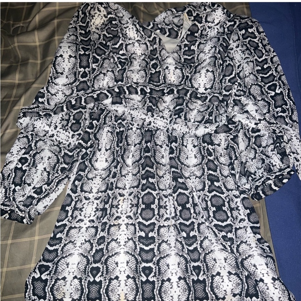 Leaped print dress